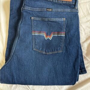 Wrangler Women’s Flare Jeans 16/33x32